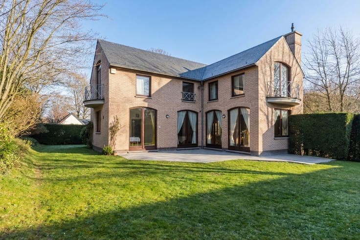 4-bedroom family home in a quiet, sought-after cul-de-sac