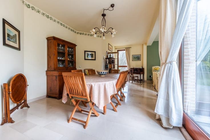 4-bedroom family home in a quiet, sought-after cul-de-sac