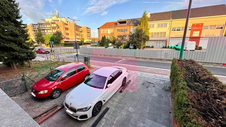 Investment property with 5 renovated apartments
