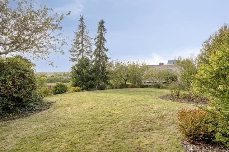 Spacious stately home for sale in Deerlijk