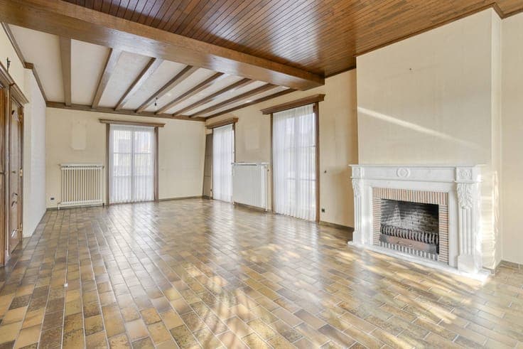 Spacious stately home for sale in Deerlijk