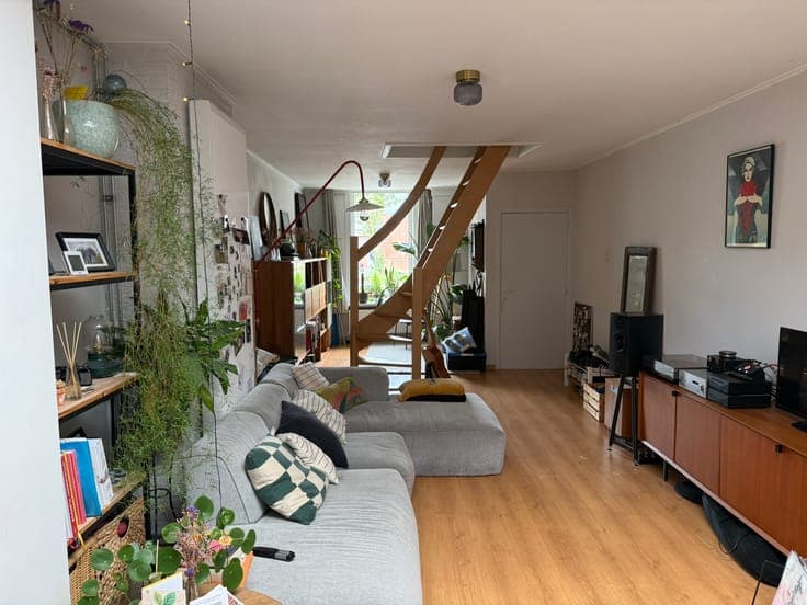 Starter home with 2 bedrooms and dressing room
