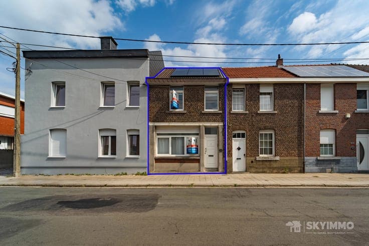 SUPERBE MAISON - 5 CH - ELLE OK - GARAGE ET CÔTÉ EXTÉRIEUR !