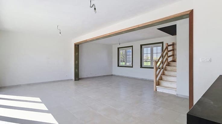 Vaste maison neuve super équipée entre Saint-Ghislain et Chi