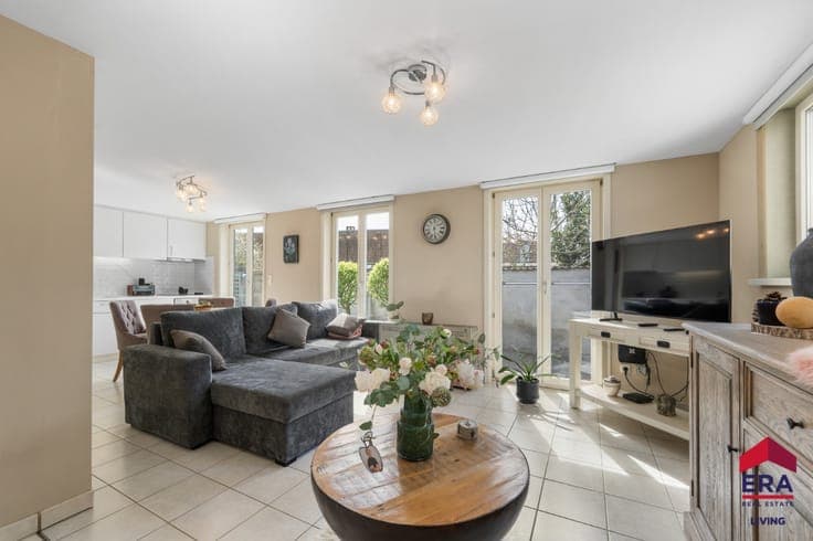 Single-level living possible: recent, move-in ready home