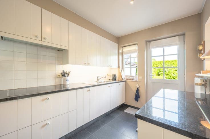 Characterful home on the edge of the Zoute, just a few st...