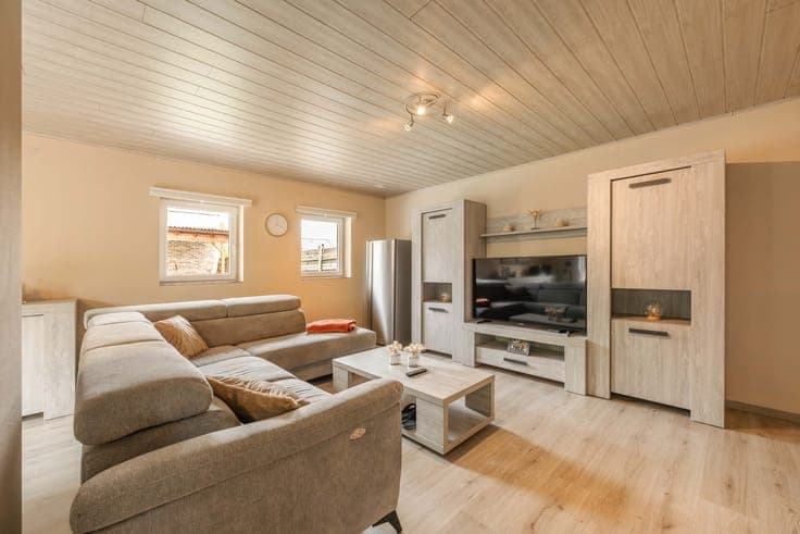 Halfopen woning te Aalter.