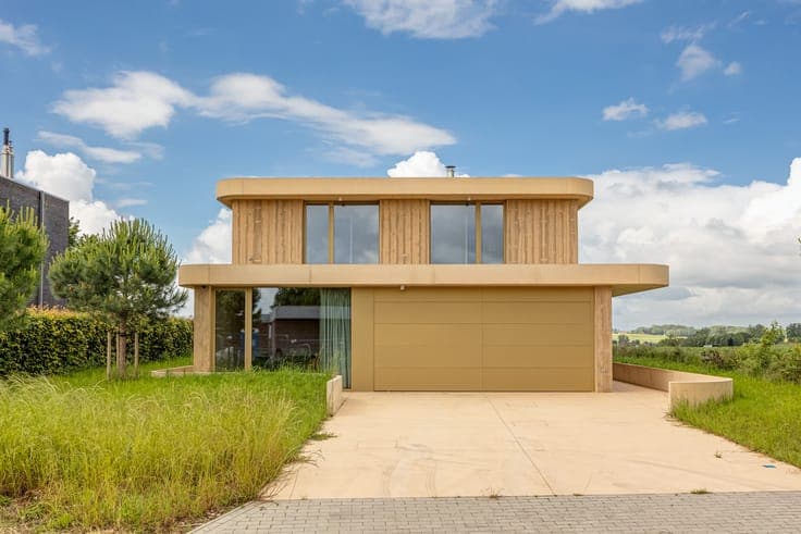High-end architect-designed villa with stunning views