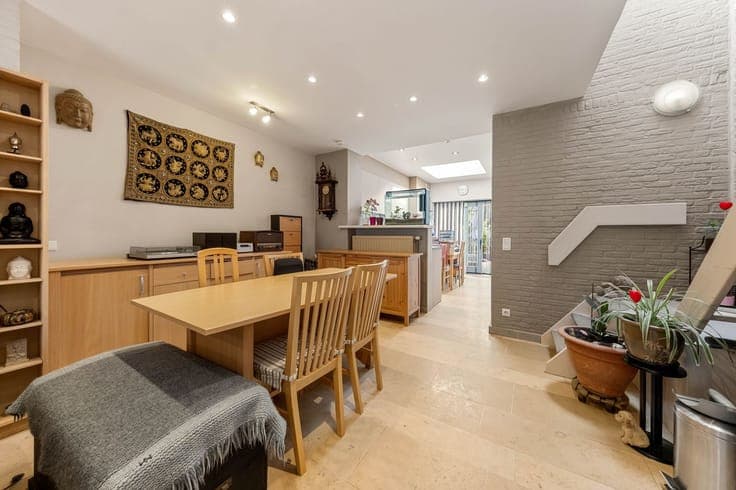 Instapklare en centraal gelegen woning met drie slaapkame...