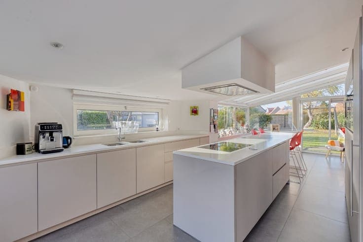 Villa-Holiday House on a 1,200 m² plot in Leffrinckoucke