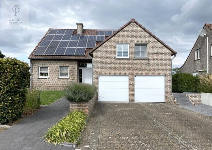 Prachtige villa met ruime woonoppervlakte, garage en mooi...