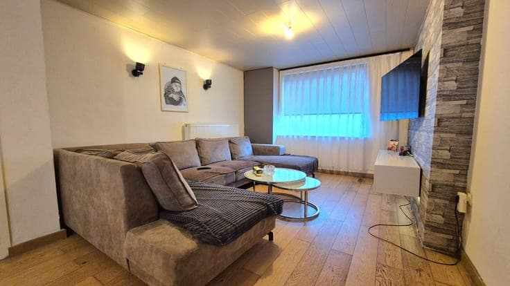 OPEN HUIS VRIJDAG 23/10 van 18u tot 19u. Ruime stadswonin...