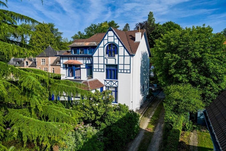 Superb Victorian house with lush garden - 6bed, 3bath