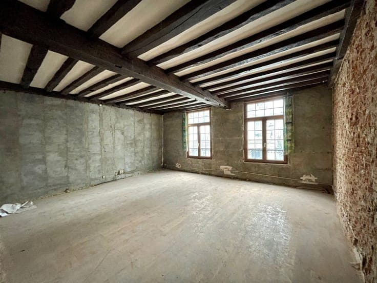 MAISON DE COMMERCE & D'HABITATION! A VENDRE AVEC PERMIS