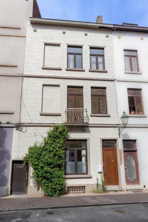 Large renovated house ideal for family or coliving