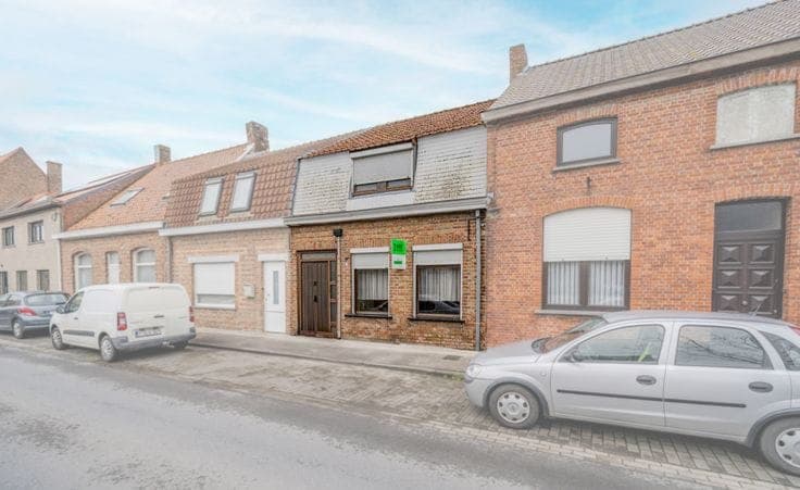Property to renovate with garden in Bikschote (Langemark-Po…
