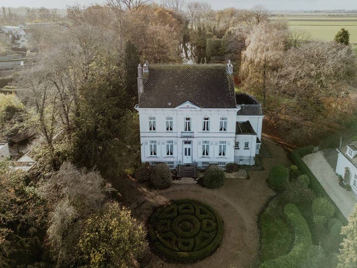 Majestic living in Stoffelt Castle in Watervliet