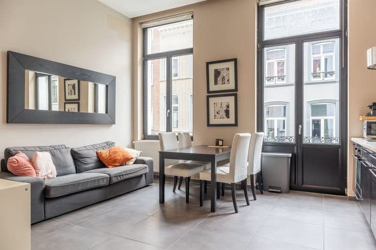 High-end building just steps away from Place Stéphanie!