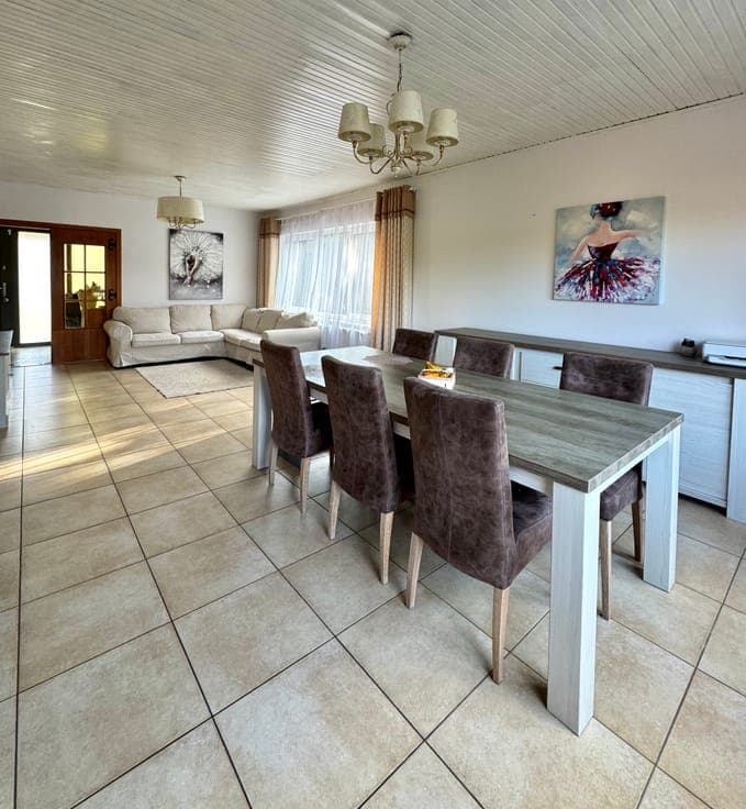 Move-In Ready, Renovated Home with Green Views | EPC B