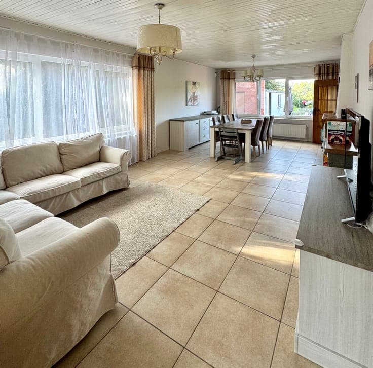 Move-In Ready, Renovated Home with Green Views | EPC B