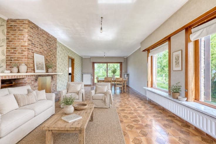 Goed gelegen woning met 5 slaapkamers, garage en ruime tuin