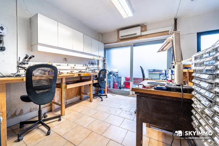 IMM. MIXTE - RDC COMMERCIAL + 1 APPART EN DUPLEX OU COLLOC