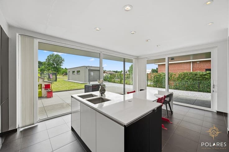 Energy-efficient living with space, tranquility, and a visi