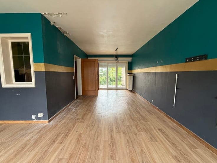 MAISON BEL-ETAGE - GARAGE - JARDIN