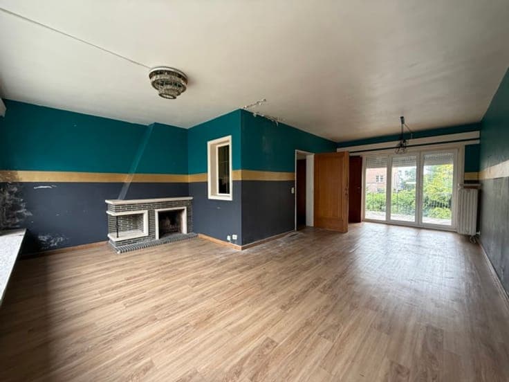 MAISON BEL-ETAGE - GARAGE - JARDIN