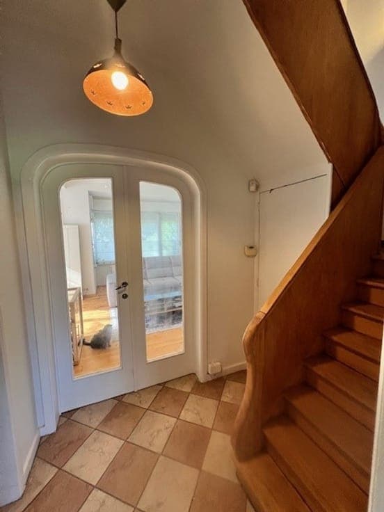 Family Home with 3–4 Bedrooms, Garden and Terrace
