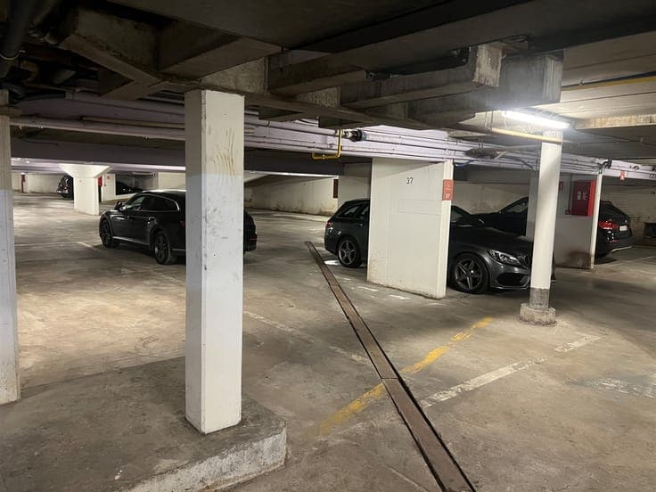Underground car parking in heart of Diamond neighborhood