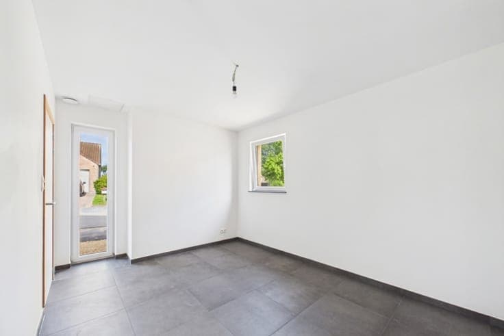 House in Saint-Ghislain Neufmaison