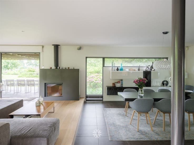 Uitzonderlijke villa op een perceel van 2.384 m² omgeven do