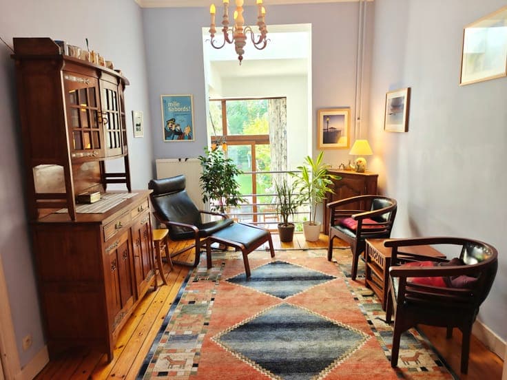 Charming 5-bedroom single-family house with garden