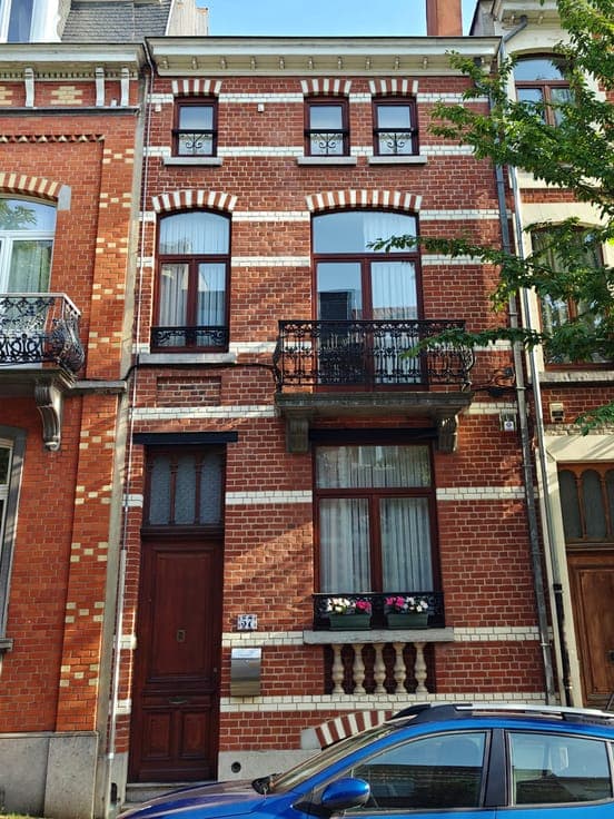 Charming 5-bedroom single-family house with garden