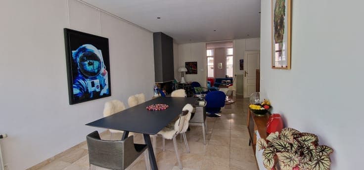 Large "bourgeoise" house with 6 bedrooms + office