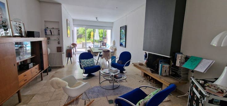 Large "bourgeoise" house with 6 bedrooms + office