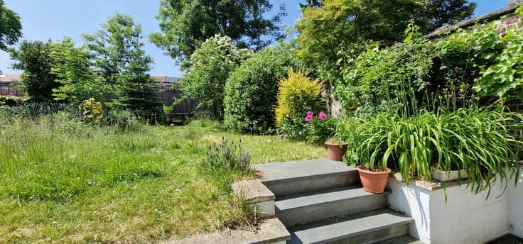 Large "bourgeoise" house with 6 bedrooms + office