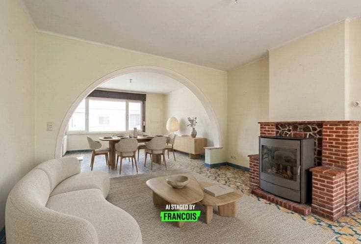Townhouse with a large loft and plenty of potential for sal…