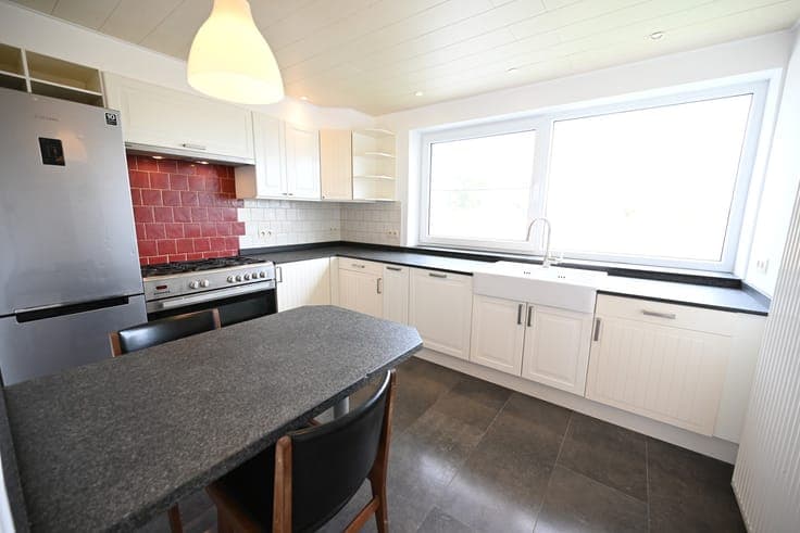 CHARMANTE woning met SUBLIEM UITZICHT op VELDEN met ACHTE...