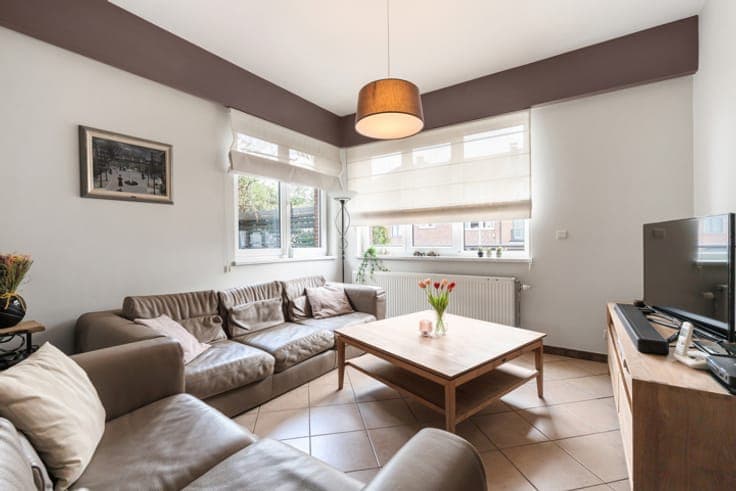 House with 2 bedrooms, attic, large garden and garage