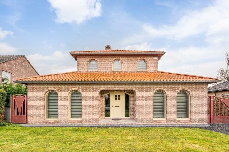 Spacious family home near Hasselt centre
