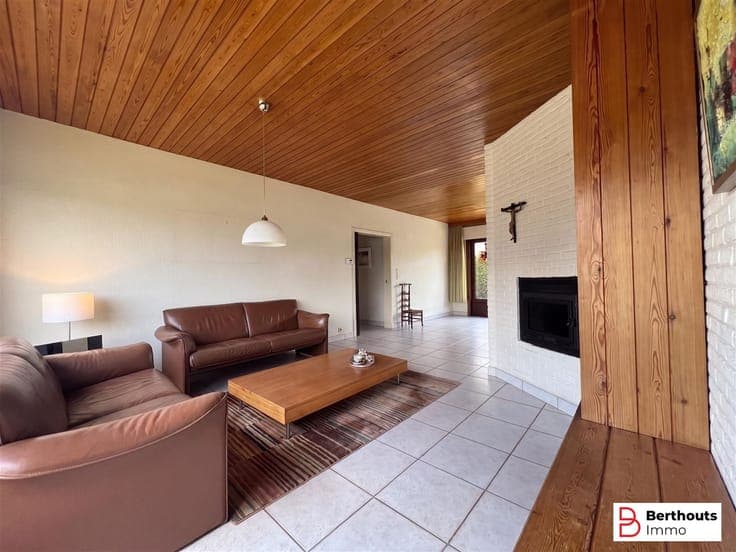 BUNGALOW IN TOPBUURT OP 4 ARE 50 CA