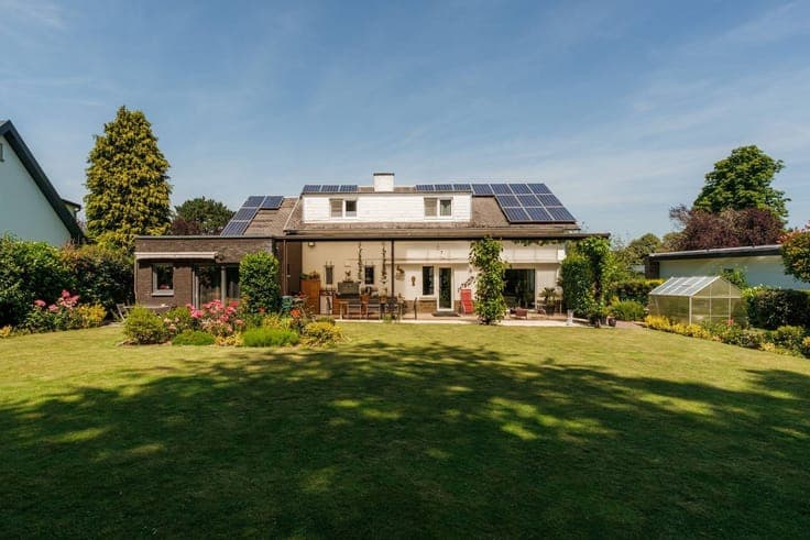 Le privilège d'un cadre de vie rare – Superbe villa rénovée