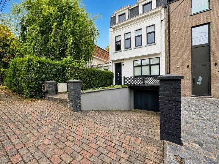 House in Waterloo