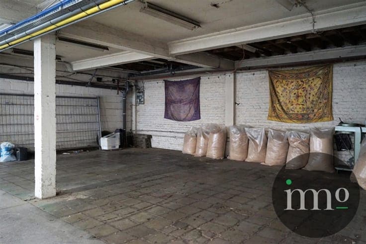 Office/Loft space in Brussels (Sint-Ag.-Berchem)