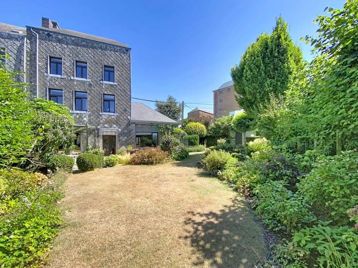 Big house with 4 bedrooms