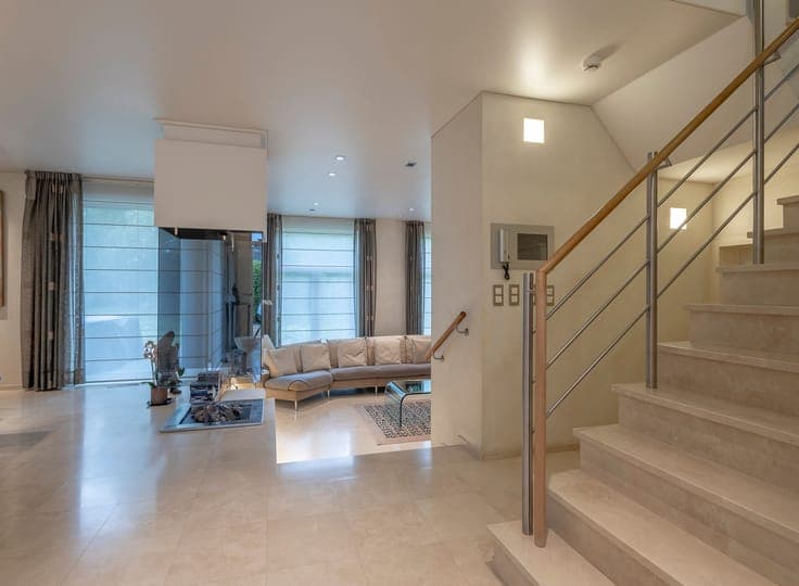 Exclusive villa with indoor pool in Dilbeek