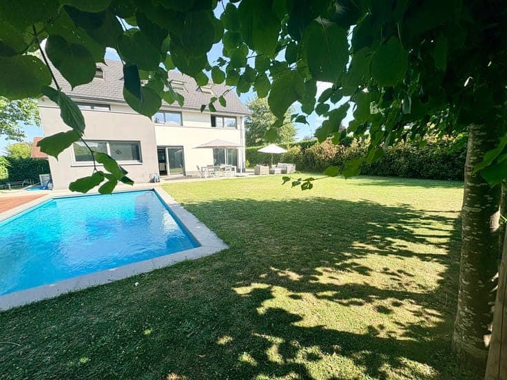 Spacious and bright villa