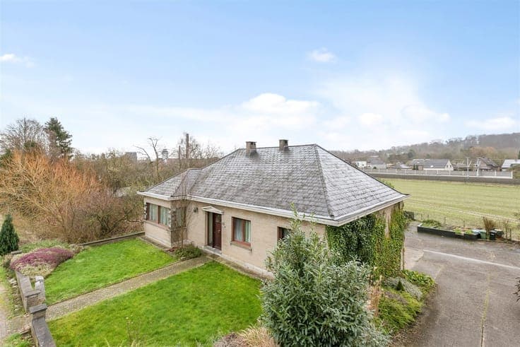 Spacious detached house, surrounded by green meadows and wi